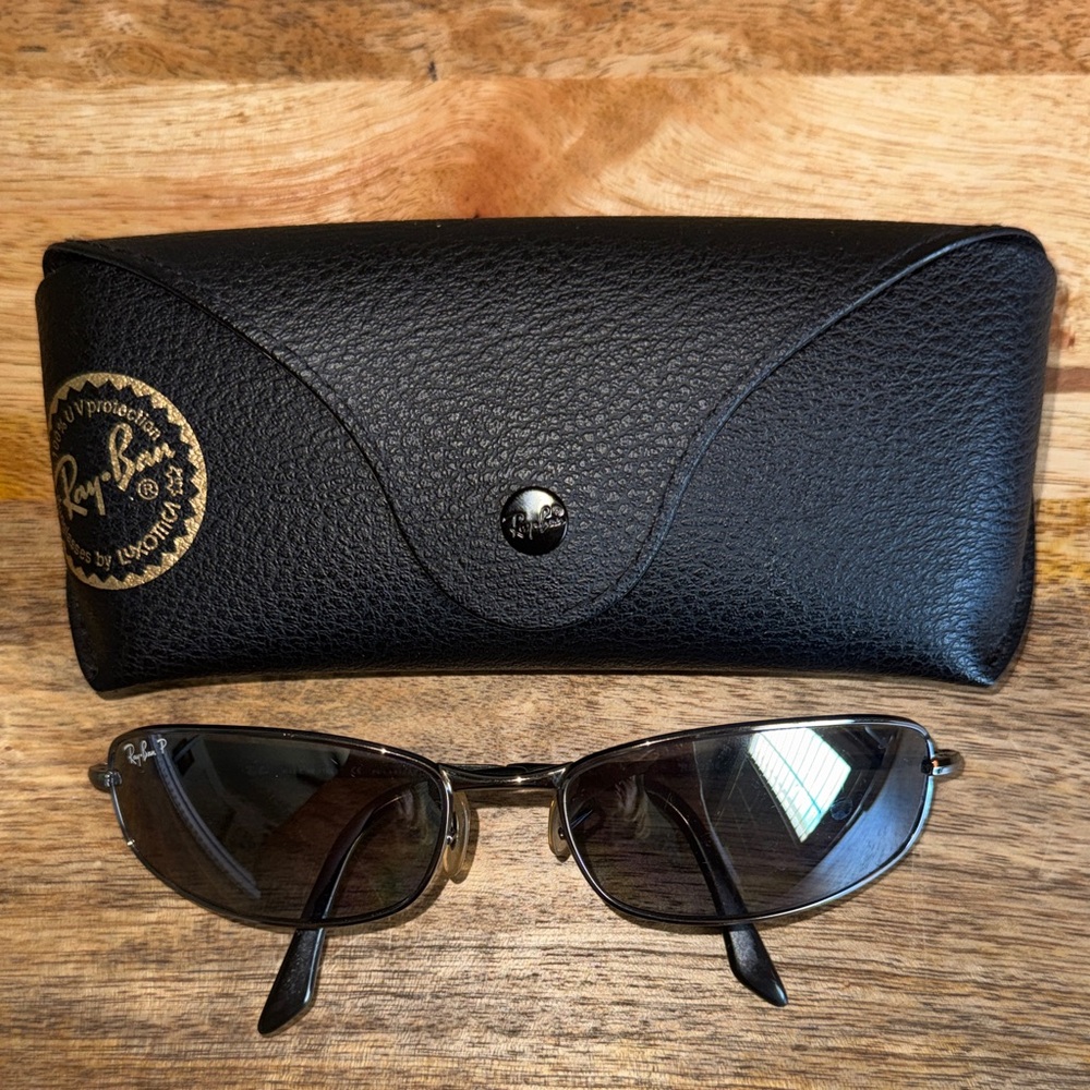Ray-Ban Sunglasses Gunmetal frame # 3216 004/82 Dark gray polarized lenses